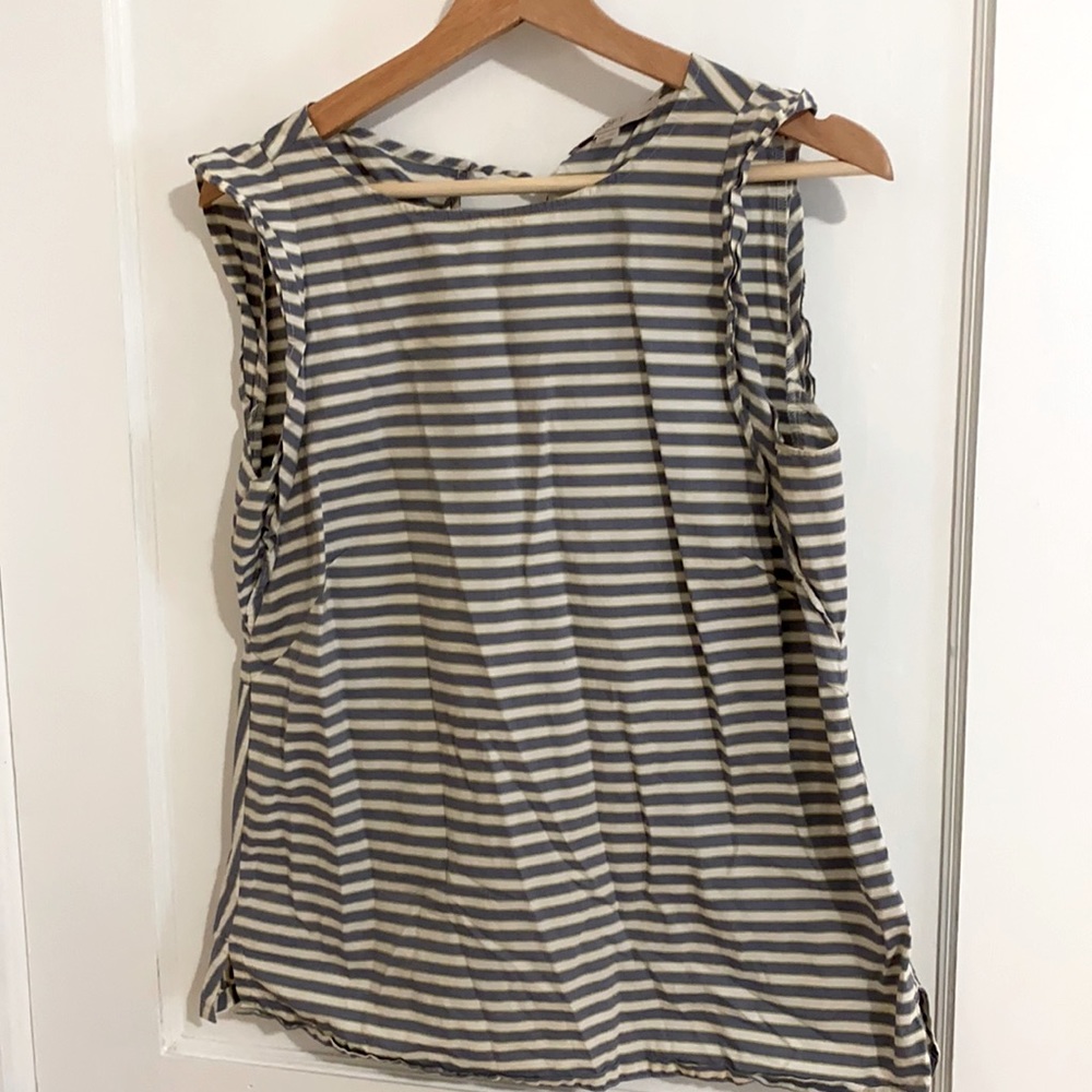 Loft flutter sleeve tank